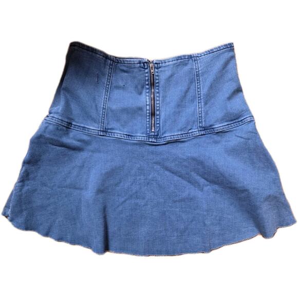 Free People Highlands Denim Blue Asymmetrical Skater Mini Skirt Raw Hem Sz 6 - Picture 6 of 7